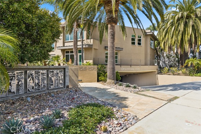 Detail Gallery Image 1 of 35 For 1547 N Coast, Laguna Beach,  CA 92651 - 2 Beds | 2 Baths