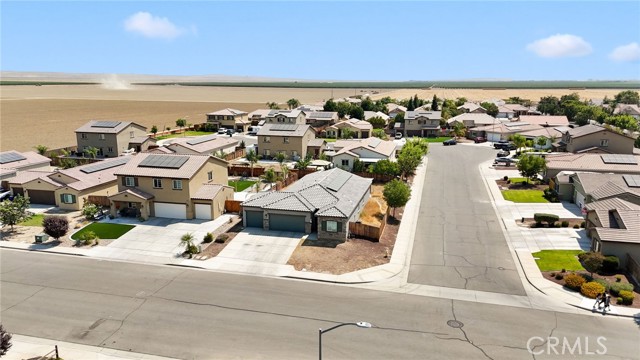 2082 Posa Chanet Boulevard, Coalinga CA: https://media.crmls.org/medias/1737f111-d4c5-440b-97b8-b5c69060f9df.jpg