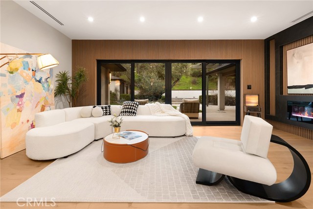 Image 22 of 75 For 775 Linda Vista