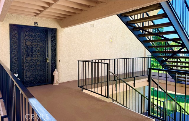Detail Gallery Image 3 of 27 For 5519 Paseo Del Lago 2h,  Laguna Woods,  CA 92637 - 2 Beds | 2 Baths