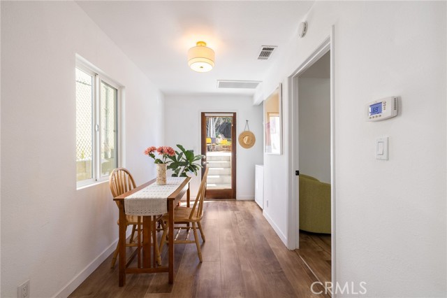 4142 Mercury Avenue, Los Angeles CA: https://media.crmls.org/medias/173917d3-03d9-4140-a88b-5f209329387b.jpg