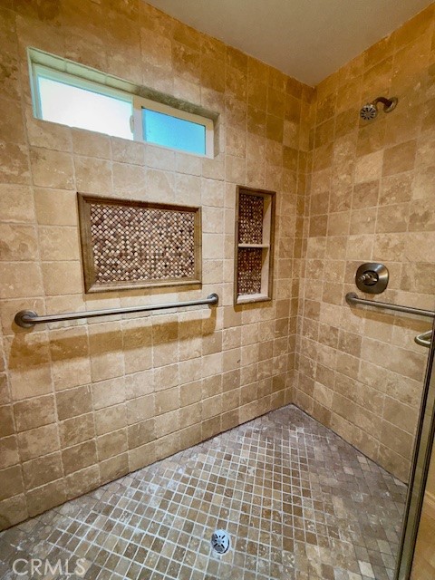 Detail Gallery Image 14 of 28 For 18648 Gledhill, Northridge,  CA 91324 - 4 Beds | 2 Baths