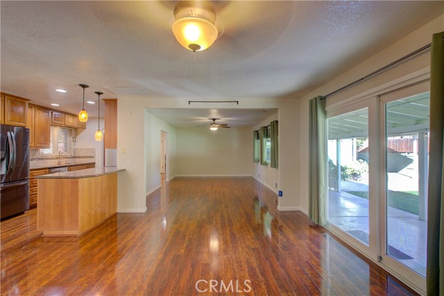 Detail Gallery Image 11 of 47 For 3728 Fuchsia Ln, Modesto,  CA 95356 - 3 Beds | 2 Baths