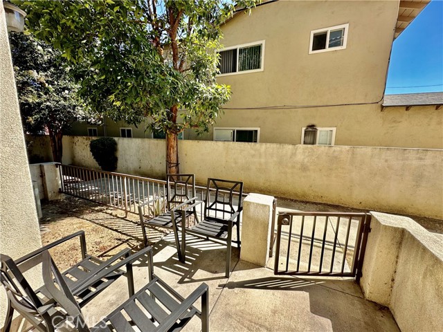 Detail Gallery Image 22 of 27 For 984 S Highland Ave, Fullerton,  CA 92832 - 2 Beds | 2/1 Baths