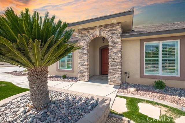 Image 3 for 19464 Lodema Rd, Apple Valley, CA 92307