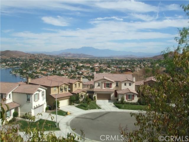 Image 2 for 21 Plaza Valenza, Lake Elsinore, CA 92532