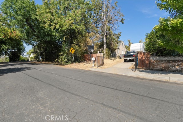 1225 Floral Avenue, Oroville CA: https://media.crmls.org/medias/173bbe9d-5f36-4b48-b324-f8453570f9c0.jpg