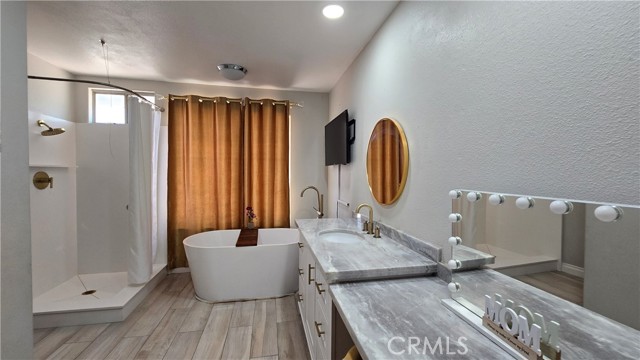 1822 Glover Street, Redlands CA: https://media.crmls.org/medias/173c2750-fb82-4f8e-91d8-ff46c5518eb2.jpg