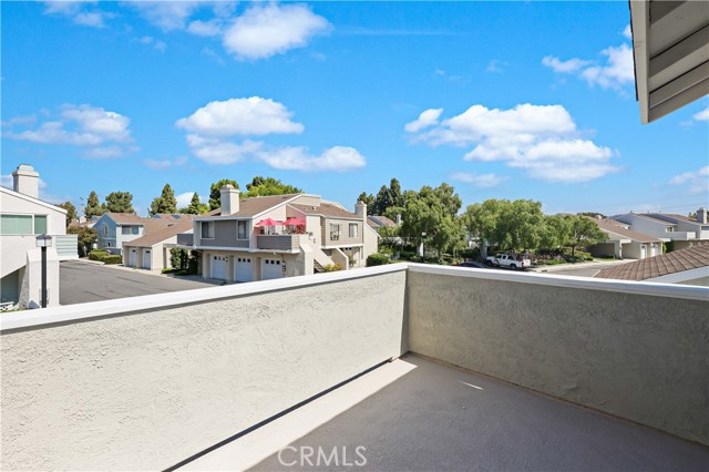 309 Deerfield, Irvine CA: https://media.crmls.org/medias/173ddf1f-58ee-49df-a158-2fedd63ab8c0.jpg