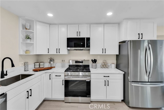 Detail Gallery Image 11 of 38 For 391 Zenith St, Chula Vista,  CA 91911 - 4 Beds | 2 Baths