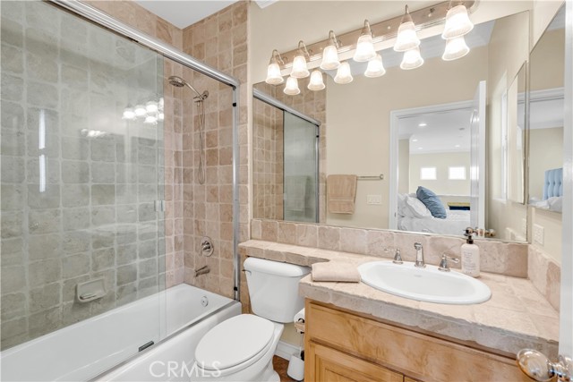 Detail Gallery Image 23 of 26 For 122 19th St, Huntington Beach,  CA 92648 - 3 Beds | 4/1 Baths