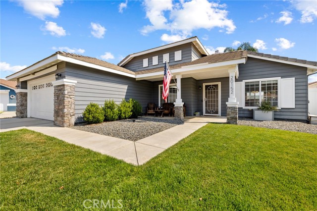 Detail Gallery Image 6 of 60 For 20152 Mapleleaf Ct, Wildomar,  CA 92595 - 3 Beds | 2 Baths