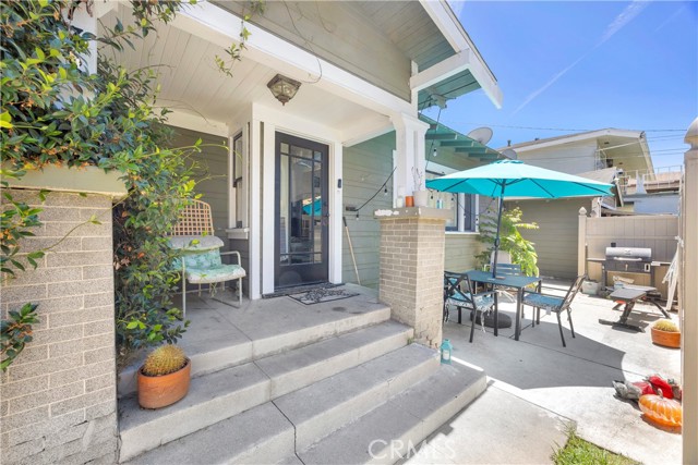 776 Stanley Avenue, Long Beach CA: https://media.crmls.org/medias/173ff7be-01f9-4676-bd51-42770b9d65ef.jpg