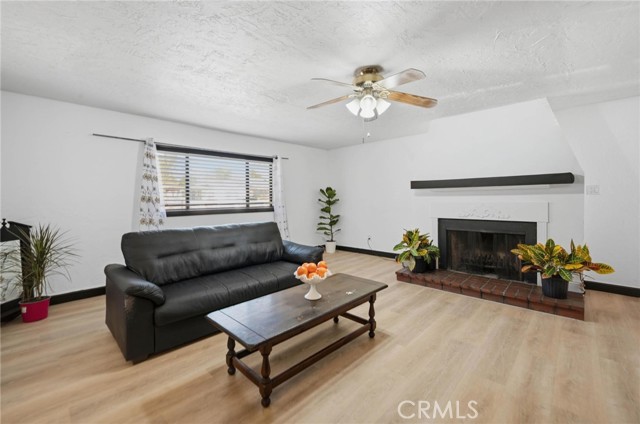 13532 Pierce St photo 13