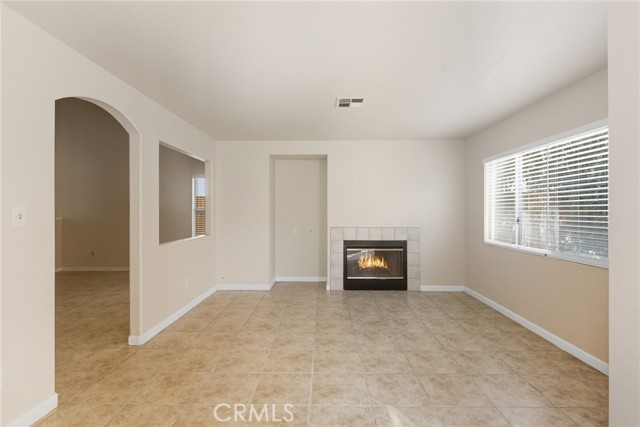 Detail Gallery Image 10 of 37 For 9609 Salinger, Bakersfield,  CA 93311 - 3 Beds | 2/1 Baths