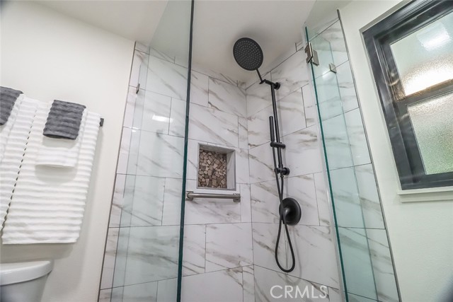Detail Gallery Image 17 of 34 For 26120 Adamor Rd, Calabasas,  CA 91302 - 4 Beds | 2 Baths