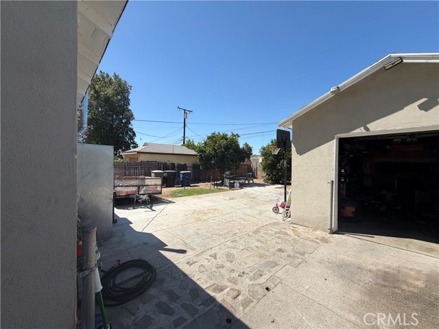 2404 Roxbury Dr, San Bernardino, CA 92404 photo 19
