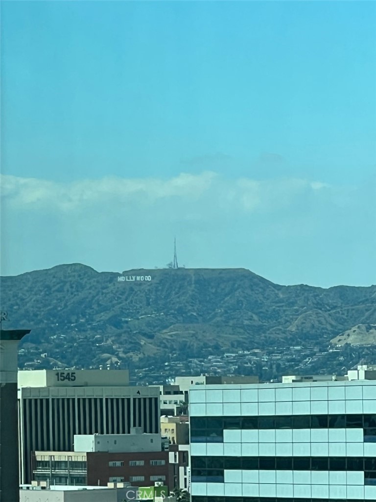 https://media.crmls.org/medias/1741ebcb-8a29-4aaa-840d-5109522fbd7e.jpg?preset=X-Large