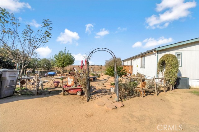 Detail Gallery Image 4 of 45 For 25750 Avenue 20 1/2, Madera,  CA 93638 - 2 Beds | 2 Baths