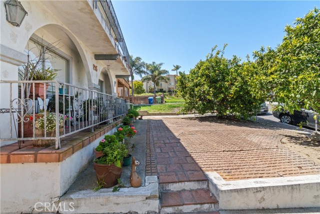 Detail Gallery Image 6 of 18 For 735 W 30th St, San Pedro,  CA 90731 - – Beds | – Baths