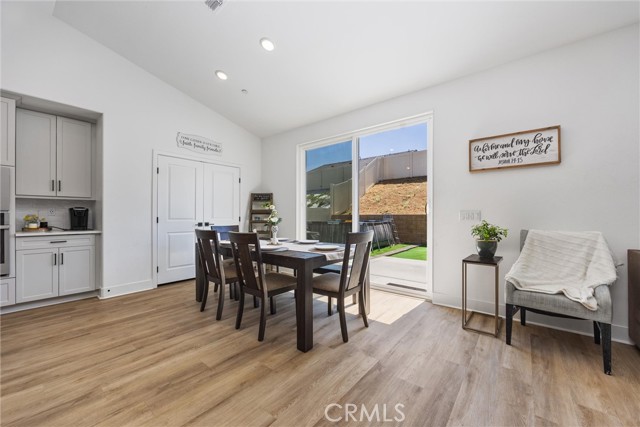 Detail Gallery Image 15 of 58 For 212 Artina Ct, Tehachapi,  CA 93561 - 4 Beds | 2 Baths