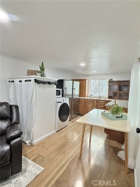 Detail Gallery Image 5 of 10 For 19548 E Cypress St #17,  Covina,  CA 91724 - 1 Beds | 1 Baths