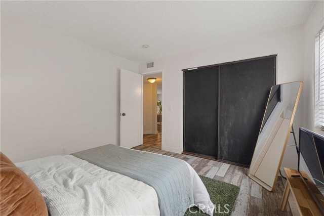 645 Pacific Avenue, Long Beach CA: https://media.crmls.org/medias/1743abdb-a295-4590-9c7c-75d71dfc5abf.jpg
