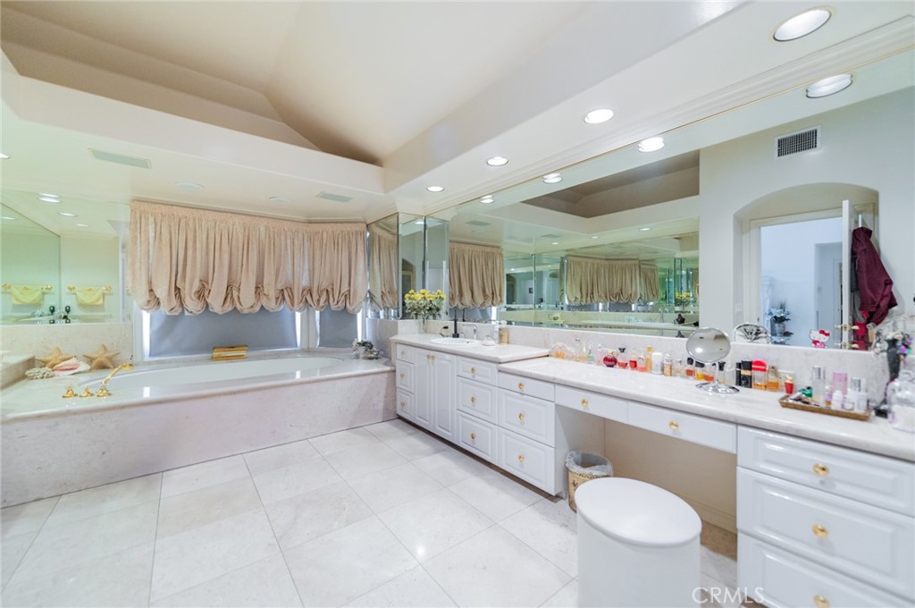 MLS #TR25069338 image #25