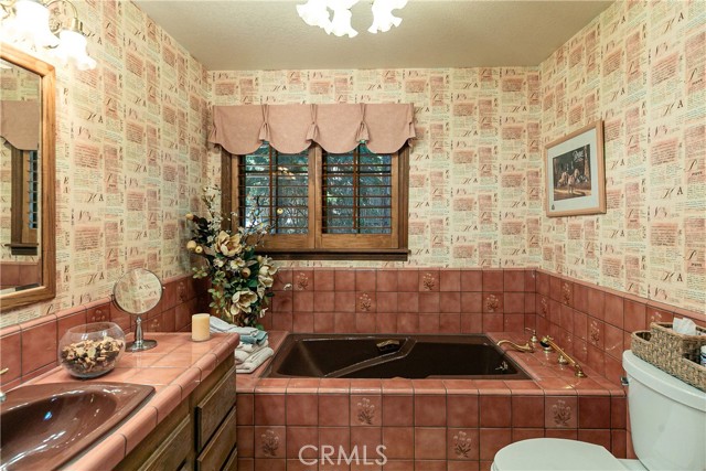 Detail Gallery Image 13 of 41 For 27421 Cedarwood Drive, Lake Arrowhead,  CA 92352 - 4 Beds | 4 Baths