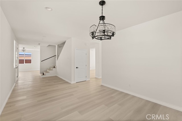 5979 Copperfield Avenue, Riverside CA: https://media.crmls.org/medias/174540b1-9e22-46e4-a790-c48e9bdf5404.jpg