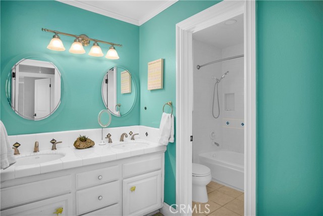 Detail Gallery Image 30 of 73 For 10201 Beverly Dr, Huntington Beach,  CA 92646 - 5 Beds | 2/1 Baths