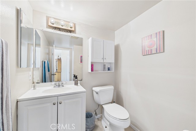 Detail Gallery Image 13 of 25 For 1331 W Cerritos #25,  Anaheim,  CA 92802 - 3 Beds | 2/1 Baths