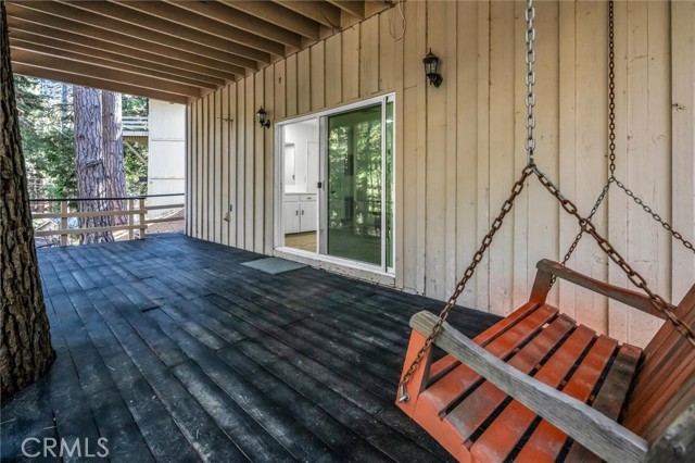 Detail Gallery Image 26 of 33 For 377 Hillside, Lake Arrowhead,  CA 92352 - 3 Beds | 2 Baths