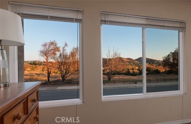 Detail Gallery Image 5 of 57 For 6049 E Mabury Ave, Orange,  CA 92867 - 4 Beds | 2/1 Baths