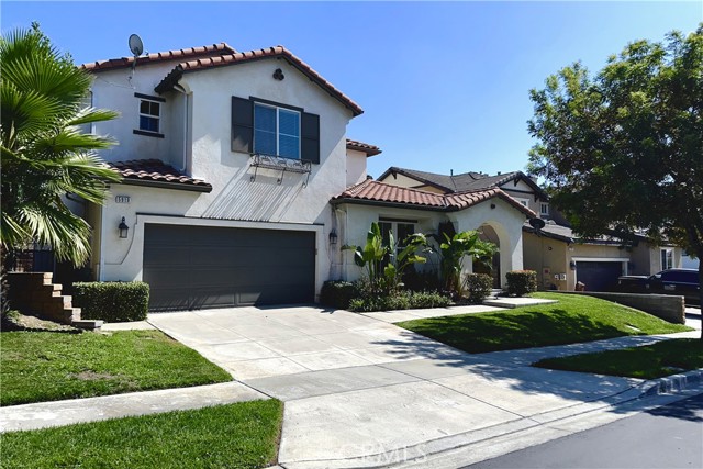 Detail Gallery Image 2 of 47 For 5919 Lawson Peak, Fontana,  CA 92336 - 4 Beds | 3 Baths