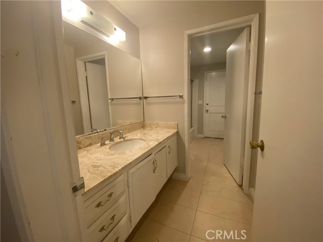 Detail Gallery Image 13 of 38 For 2106 Oxford Ave, Claremont,  CA 91711 - 4 Beds | 3 Baths