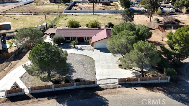20071 Serrano, Apple Valley CA: https://media.crmls.org/medias/174a868a-4c7d-4511-a91d-4cf0097dab87.jpg