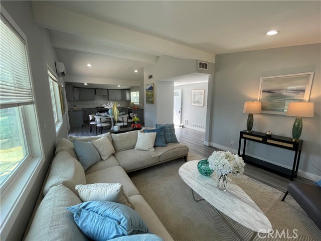 2148 W Niobe Avenue, Anaheim CA: https://media.crmls.org/medias/174aca73-0dcc-40a9-bf04-a884dda959c2.jpg