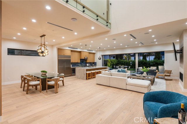 1721 Oak Avenue, Manhattan Beach CA: https://media.crmls.org/medias/174ae797-91c0-4f14-aac5-12cbc6b28a82.jpg