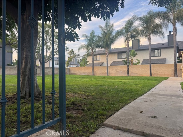 Detail Gallery Image 17 of 17 For 301 W Mountain View Ave #106,  La Habra,  CA 90631 - 2 Beds | 2 Baths