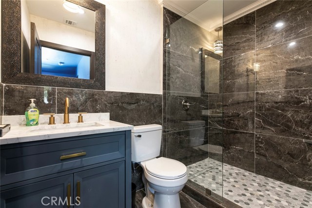 17800 Raymer Street, Sherwood Forest CA: https://media.crmls.org/medias/174d2cf1-9d03-4969-ad57-def4d4baa11b.jpg