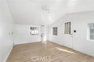 https://media.crmls.org/medias/174d4607-7141-40eb-b6a8-cccab7bc1d18.jpg?preset=X-Large