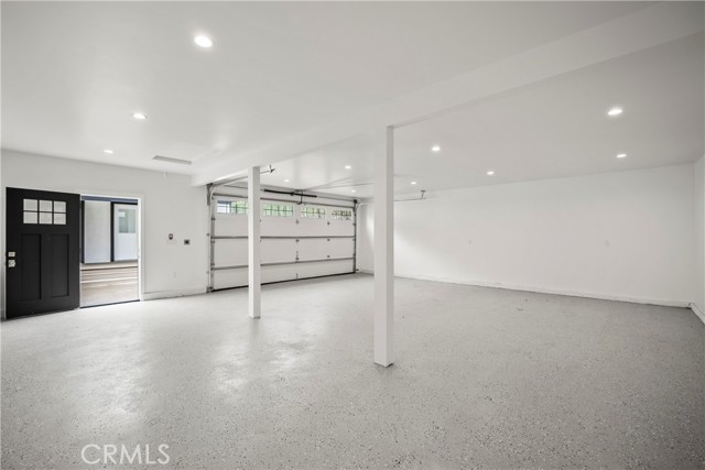 620 E Elmwood Avenue, Burbank CA: https://media.crmls.org/medias/174d7200-0a91-472e-b506-59887e936d72.jpg