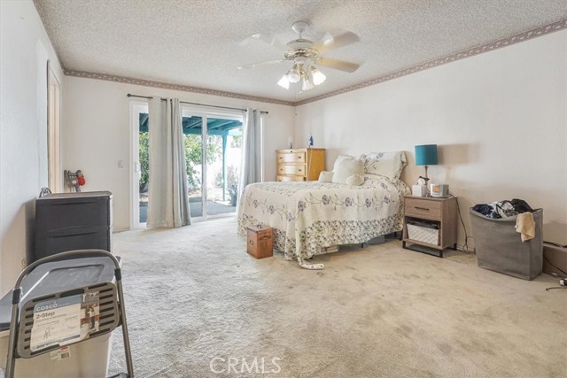 1991 Wren Avenue, Corona CA: https://media.crmls.org/medias/174dd943-b7af-4332-9c95-747a86a5142d.jpg