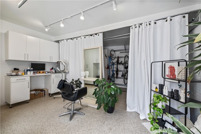 Detail Gallery Image 26 of 38 For 5022 E Broadway, Long Beach,  CA 90803 - 2 Beds | 2 Baths