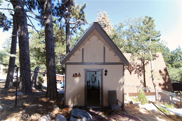 Detail Gallery Image 16 of 24 For 1109 Scenic Way, Rimforest,  CA 92378 - 2 Beds | 1 Baths