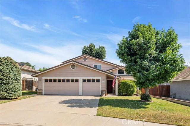 Detail Gallery Image 1 of 1 For 211 Wedgewood Cir, Calimesa,  CA 92320 - 4 Beds | 3 Baths