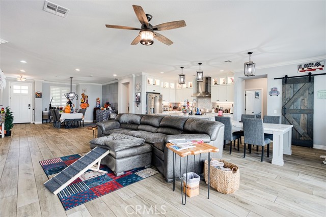 4225 W Riviera, Corona CA: https://media.crmls.org/medias/17502ec4-9282-4051-86ad-c6d289d0f9f8.jpg