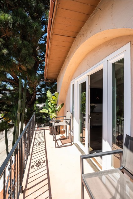 2120 Prospect Avenue, Hermosa Beach, California 90254, 3 Bedrooms Bedrooms, ,2 BathroomsBathrooms,Residential,Sold,Prospect,SB22188872