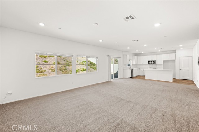 Detail Gallery Image 4 of 31 For 35286 Sorenstam Dr, Beaumont,  CA 92223 - 4 Beds | 3/1 Baths